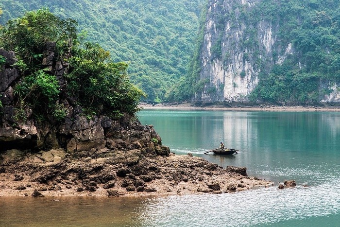 Làng Chài Việt Hải - Chốn Chân Quê Giữa Đảo Cát Bà